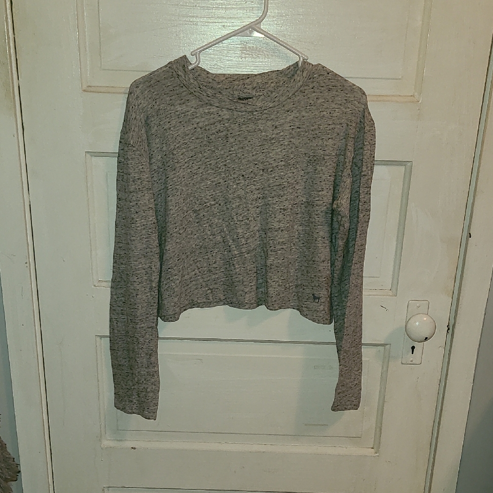 PINK Victoria's Secret Heather Gray Cropped Tee Shirt